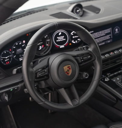 Porsche 911 Carrera 4 GTS