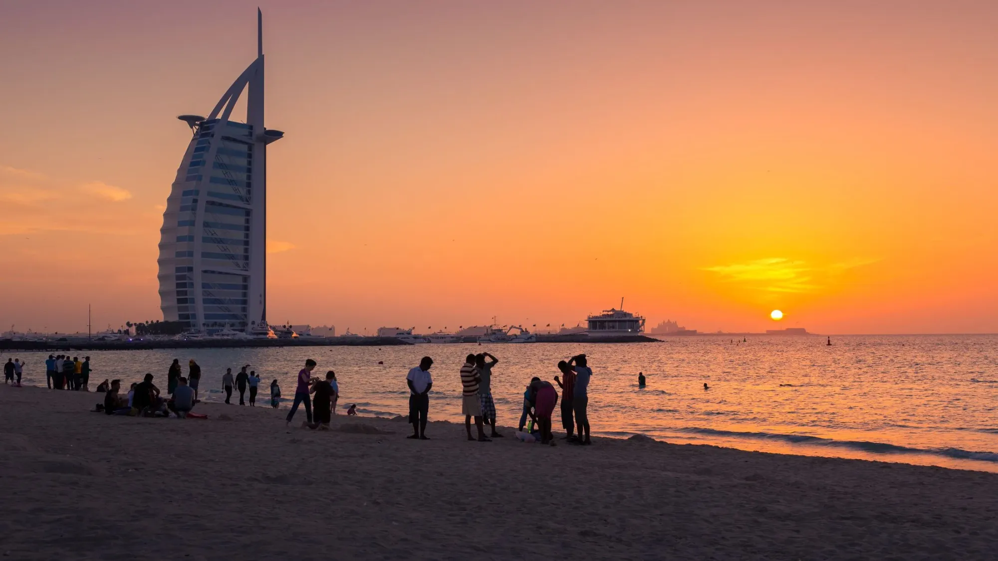 Jumeirah Beach: A Coastal Haven of Relaxation and Recreation