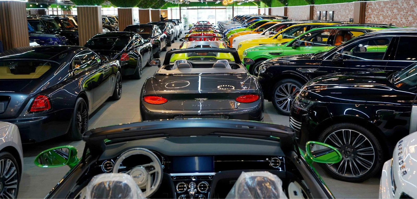 Luxury Car Driving Lessons in Dubai