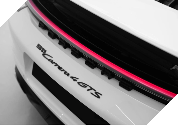 Porsche 911 Carrera 4 GTS